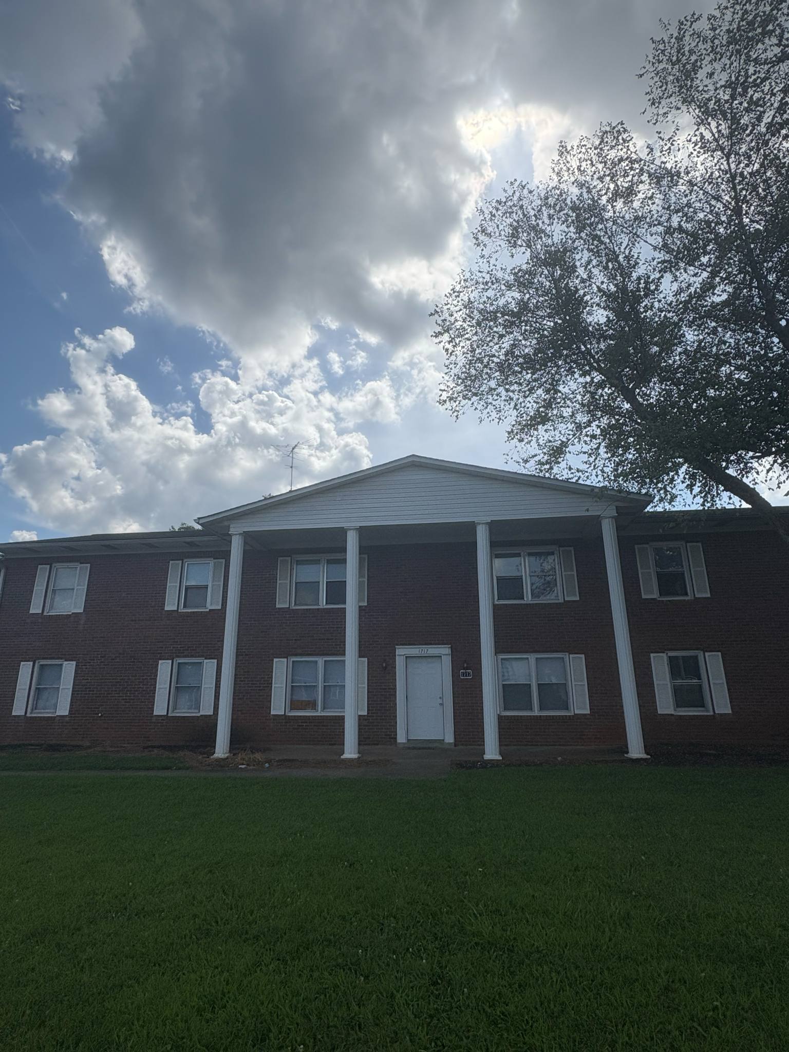 1717 Oshea St, Unit B